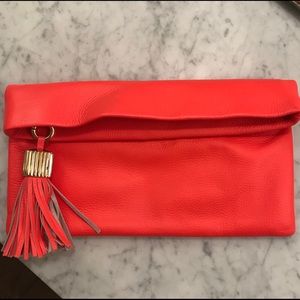 India Hicks Carmen clutch flamingo color